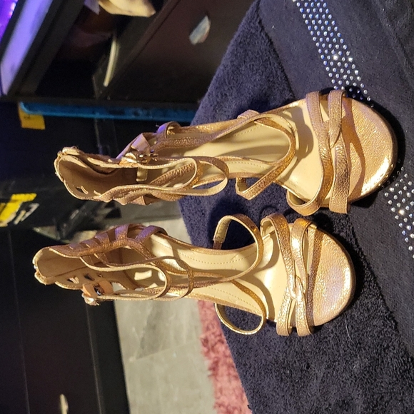 Rose Gold Heels - Picture 2 of 4